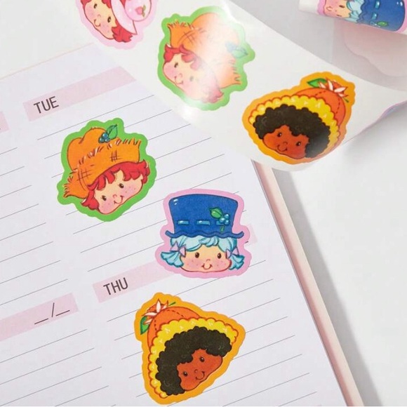 Strawberry shortcake 🍰 Sticker roll 1022 - Picture 1 of 4